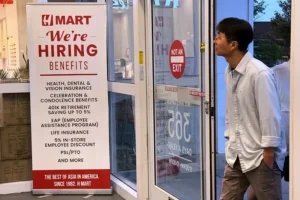 Unemployment Claims Fall to 197,000, Lowest Since Mid-July