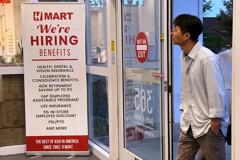 Unemployment Claims Fall to 197,000, Lowest Since Mid-July
