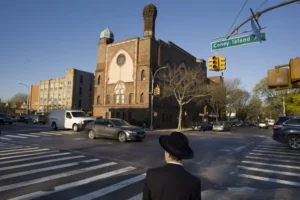 Antisemitic Attacks Rise in NYC Amid Political Tensions