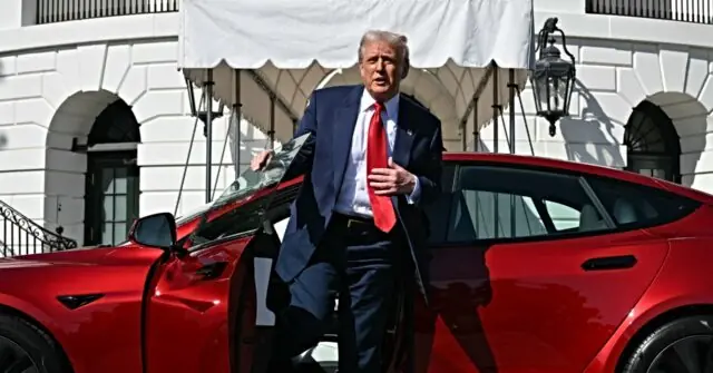 Trump Rolls Back Biden's Auto Standards, Promises Lower Car Prices